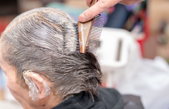 白髪染めや白髪ぼかしで若々しいヘアカラーへ | 鶴岡市の方を歓迎する美容室ならHair Art Lugna